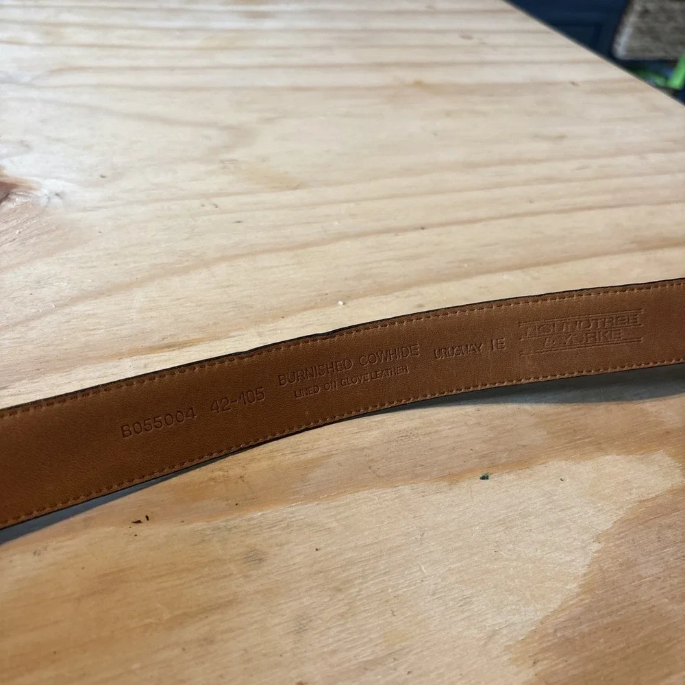 Roundtree & Yorke Brown Leather Belt Men's 42-105 Burnished Cowhide Solid Brass